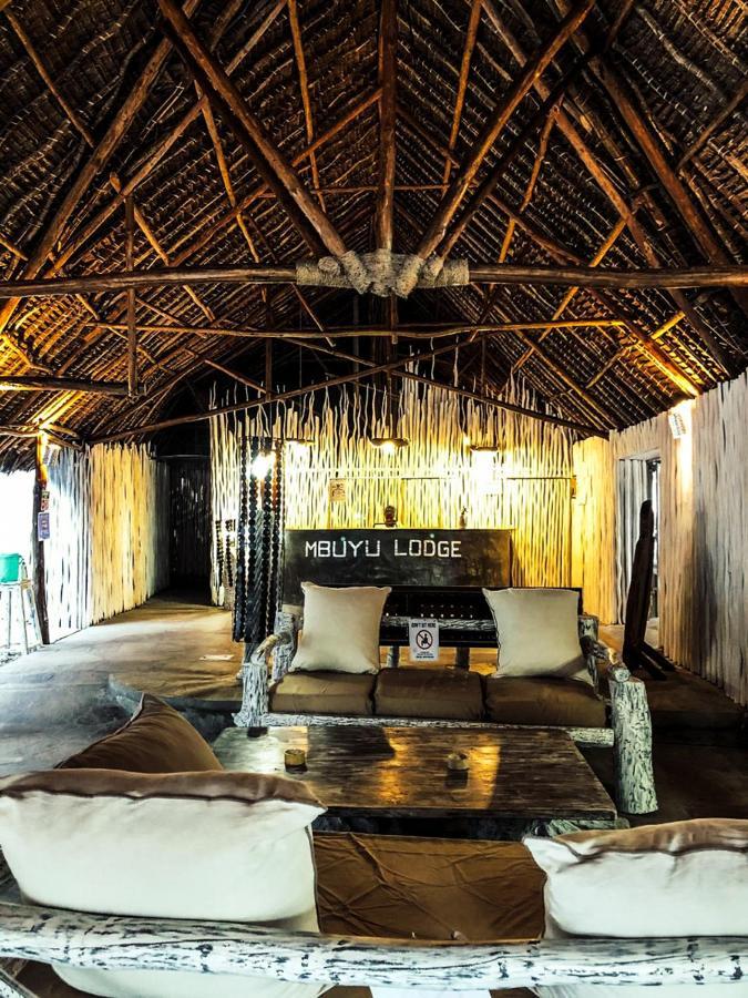 Mbuyu Lodge วาตามู ภายนอก รูปภาพ