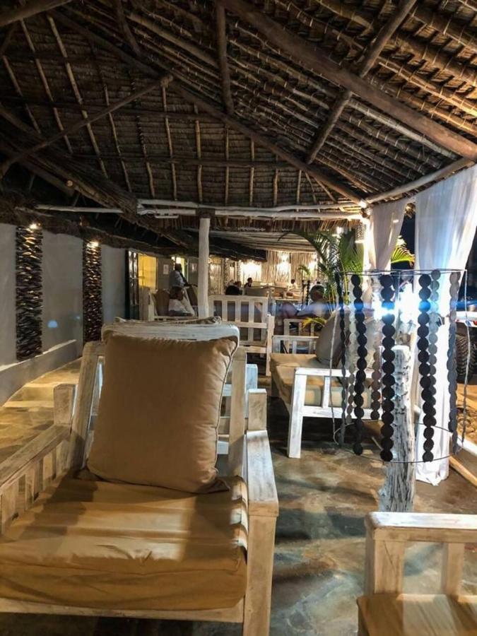 Mbuyu Lodge วาตามู ภายนอก รูปภาพ