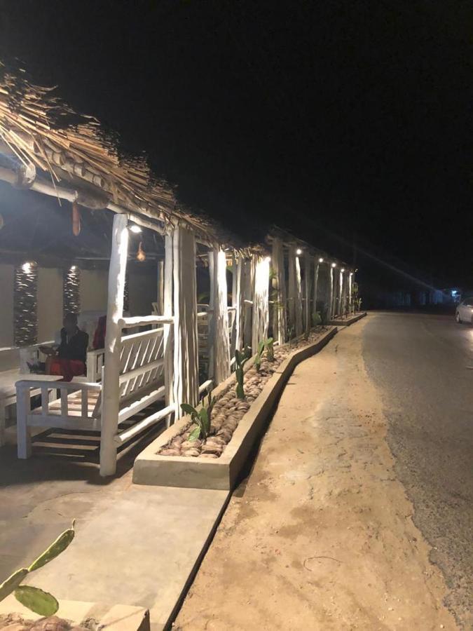 Mbuyu Lodge วาตามู ภายนอก รูปภาพ